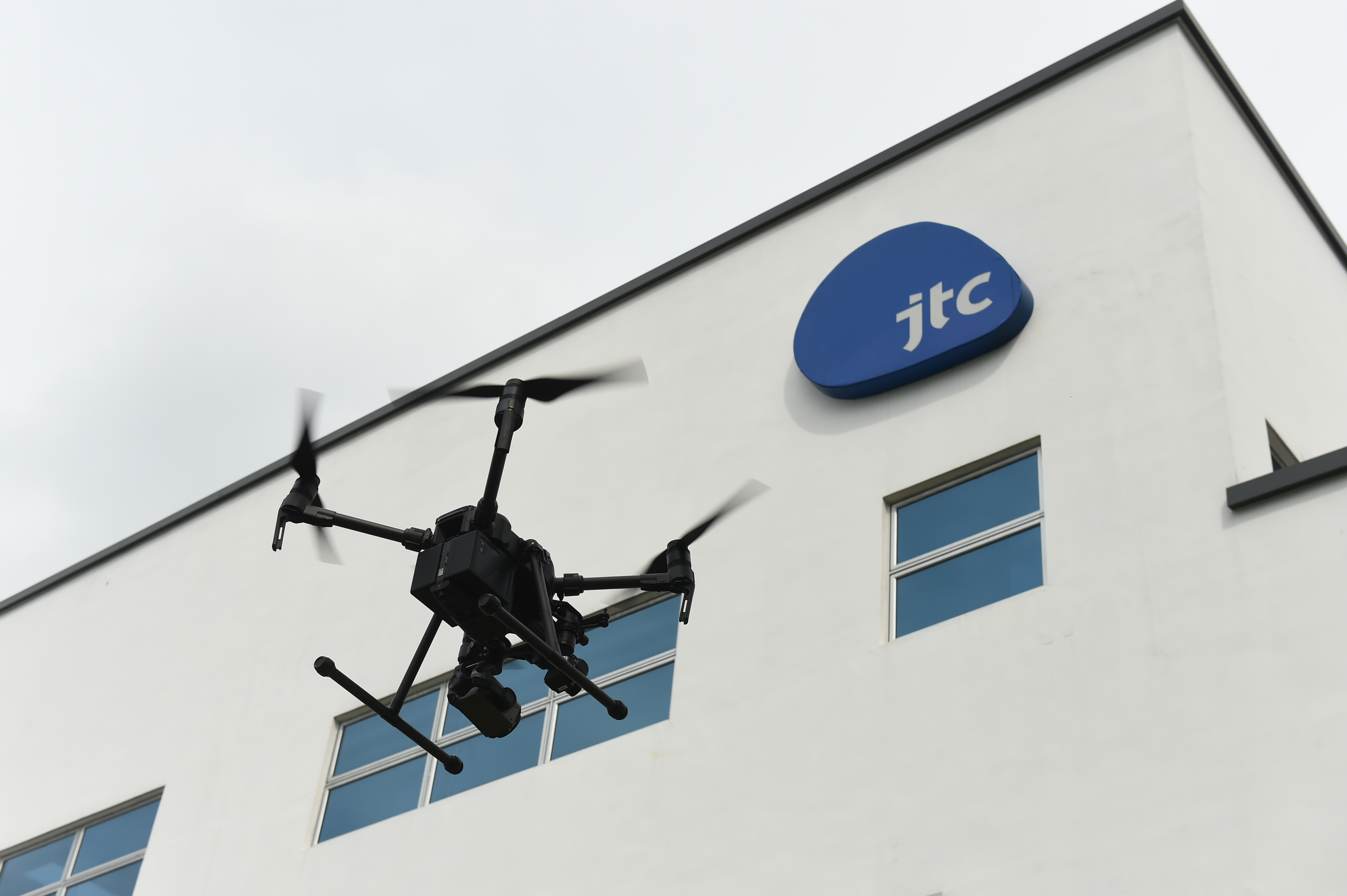2018 - USE OF DRONE AND AI IN FACADE INSPECTION - KEN_6926.JPG